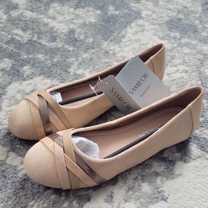 Women's Tan Flats